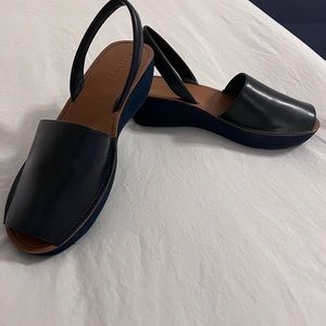 Kenneth Cole Wedge Navy Blue Sandal